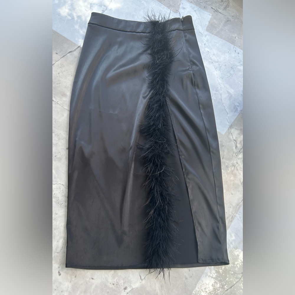 Puffed High Slit Satin Skirt